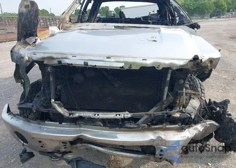 2013 Ford F-150 Xlt из США, поврежденный, VIN 1FTFX1EF8DFD25040